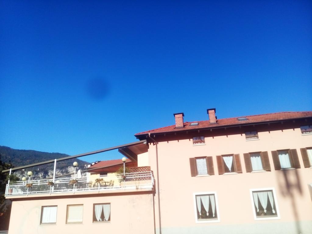 Hotel Alloggio Ponte Dei Cavalleggeri Trient Exterior foto